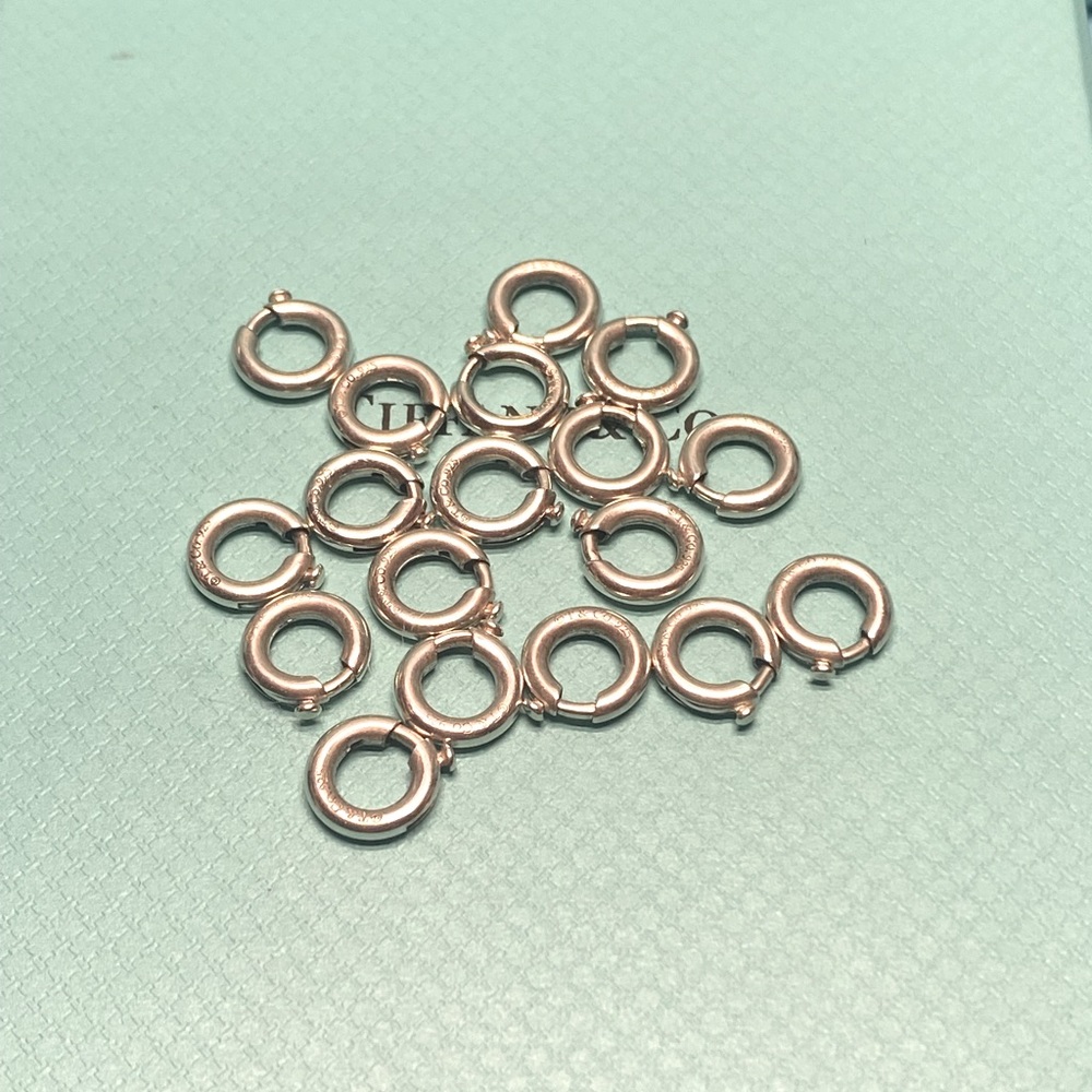 Tiffany & Co (1) Silver Round Clasp Loop Ring for Charm Bracelet or Necklace